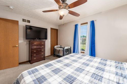 704 Osborn Dr, Pataskala OH  43062-7444 exterior