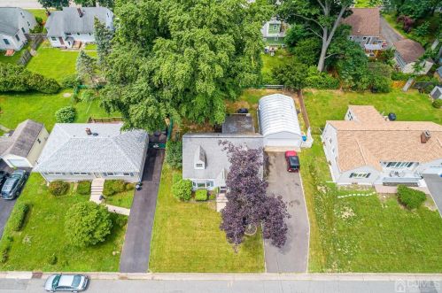 984 Maltby Ave, South Plainfield NJ  07080-2216 exterior