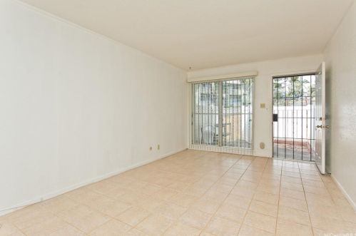 98733 Kaonohi St, Aiea, HI 96701-2308