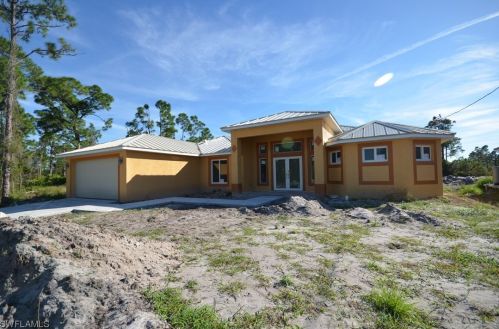 1132 Edelweiss St, Lehigh Acres, FL 33974-2426