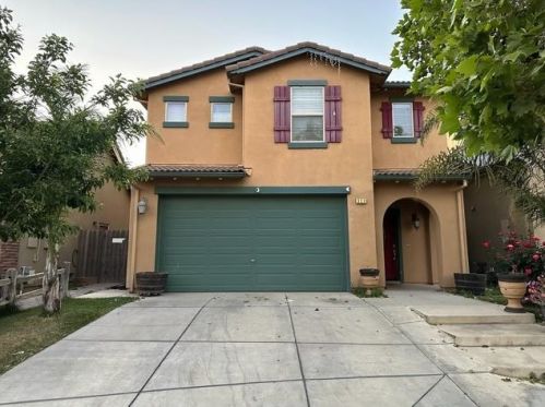 323 Wilson Cir, Greenfield, CA 93927-5272
