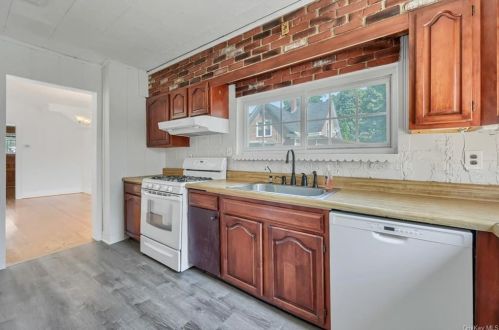 81 Union St, Montgomery NY  12549-1324 exterior