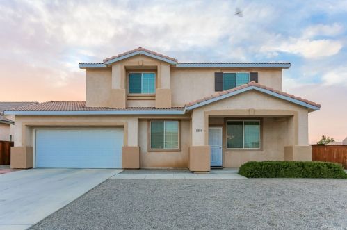 11854 Dellwood Rd, Victorville, CA 92392-1292