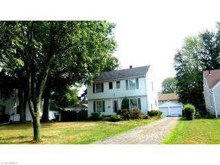 949 Gulf Rd, Elyria, OH 44035-2979
