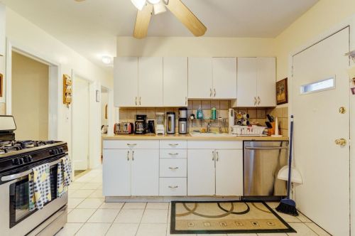 79 56th St, Bayonne NJ  07002-3315 exterior