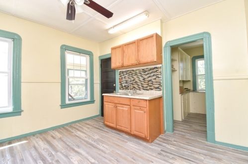 132 Alderman St, Springfield MA 01108-2121 exterior