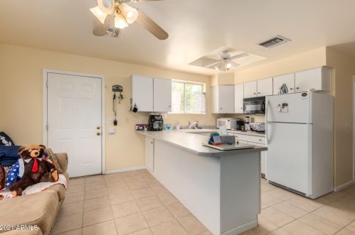 3623 Yorkshire Dr, Glendale AZ  85308-2335 exterior