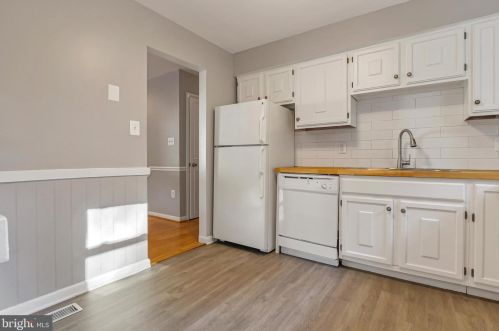 5709 Noland Rd, Woodbridge VA  22193-4110 exterior