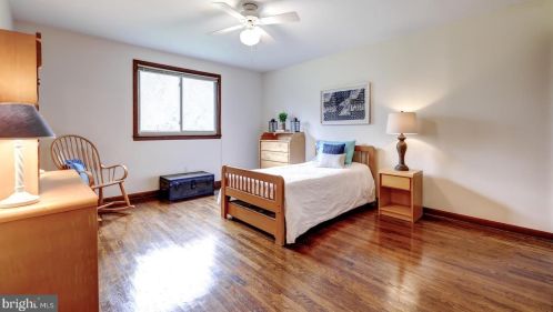 1030 Beaumont Rd, Berwyn PA  19312-2040 exterior