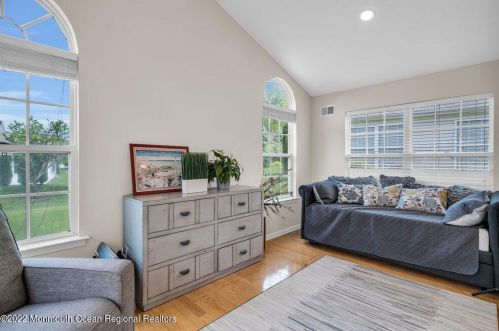 26 Casco Ct, Lakewood NJ  08701-5779 exterior