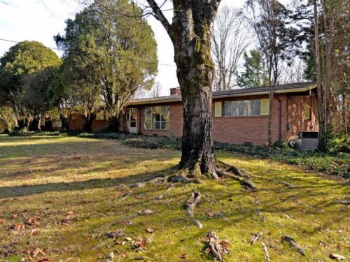 11716 Mountain View Rd, Knoxville, TN 37934-3923