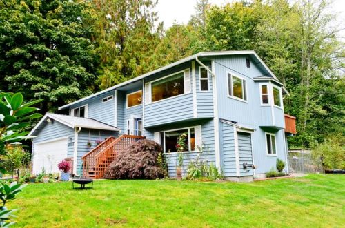 10727 Old Frontier Rd, Silverdale, WA 98383-8898