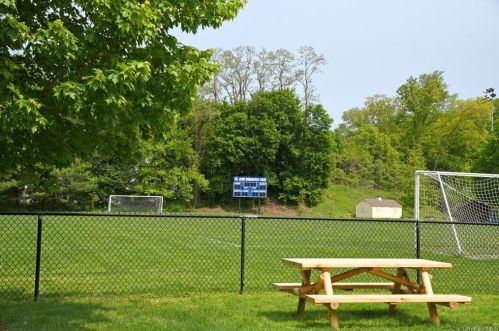 13 Lake Marie Ln, Bedford Hills NY  10507-1231 exterior