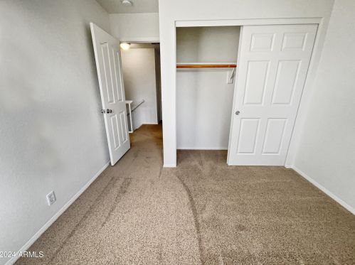 3930 Misty Willow Ln, Glendale AZ  85310-4030 exterior