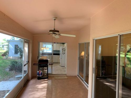 612 Masterpiece Dr, Ruskin FL 33573-6564 exterior