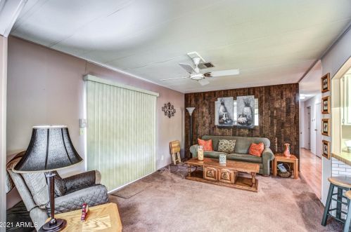 25403 Wyoming Ave, Chandler AZ  85248-6460 exterior