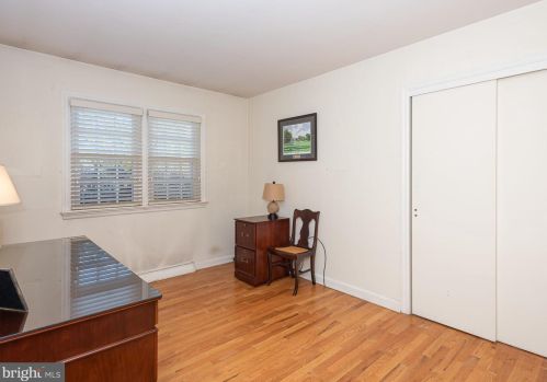 1606 Windybush Rd, Wilmington DE  19810-4442 exterior