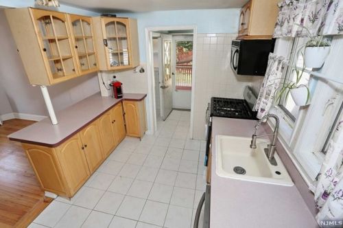 384 Elm Ave, Bogota NJ  07603-1501 exterior