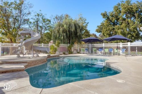 15414 Cuda Dr, Bakersfield CA  93307-9279 exterior