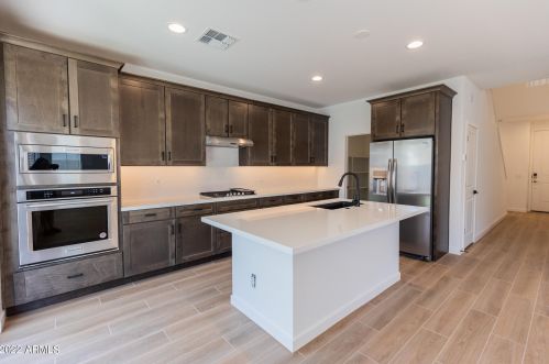 6428 17th Pl, Phoenix AZ  85042-4554 exterior