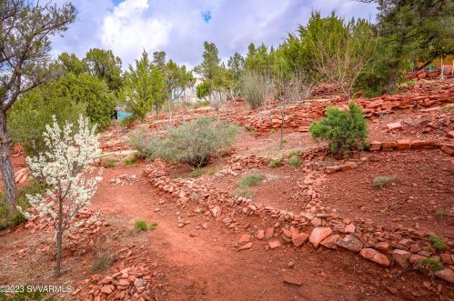 105 Castle Rock Trl, Sedona AZ 86336-6820 exterior