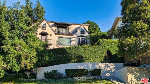 11264 Sunshine Ter, North Hollywood CA  91604-3124 exterior
