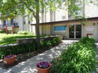 2047 Cambridge Ave, Milwaukee WI  53202-1061 exterior