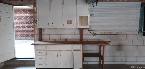 2361 Lima St, Denver CO 80014-1733 exterior