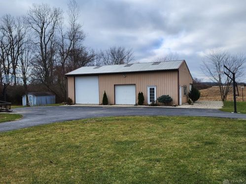 8283 Wellbaum Rd, Brookville OH  45309-9236 exterior