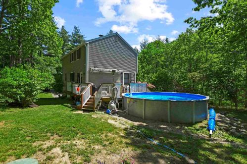 44 Tolend Rd, Dover NH  03820-5501 exterior