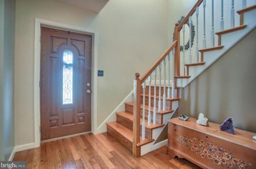 2818 Harrisburg Pike, Lancaster, PA 17601-1806