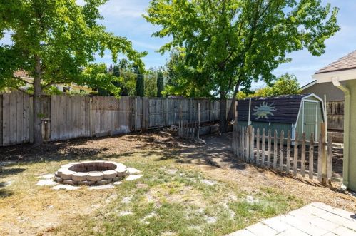 1457 Condor Ln, Templeton CA  93465-9808 exterior