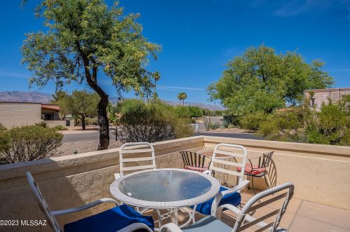 7204 Camino Vecino, Tucson AZ 85715-3418 exterior