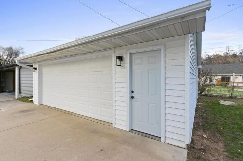 1410 9th St, Green Bay, WI 54304-3142
