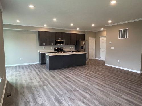 1703 Canterbury Dr, Imperial PA  15126-9186 exterior