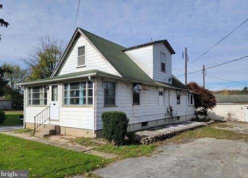 3611 Hazelwood Ave, Downingtown, PA 19335-2032