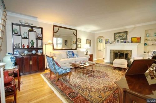 1140 Kensington Rd, Teaneck NJ  07666-2758 exterior