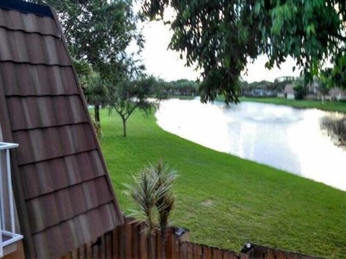 585 Green Springs Pl, West Palm Beach, FL 33409-7515