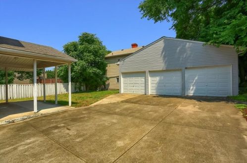401 Maryland Ave, Oakmont, PA 15139-1650