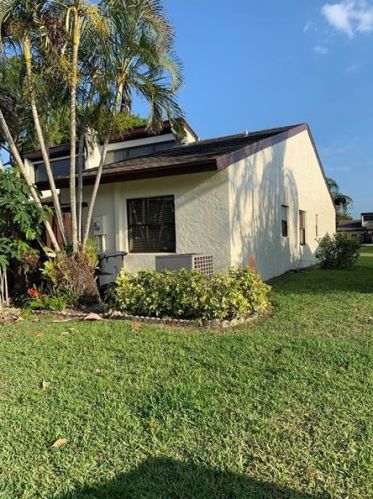 1797 Abbey Rd, West Palm Beach, FL 33415-5653
