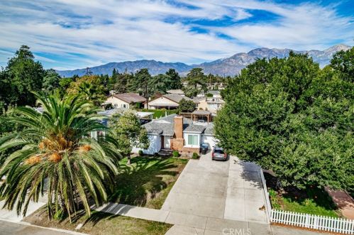 321 6th St, Ontario, CA 91762-1333