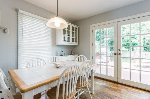 16 Martin Pl, Northport NY  11768-1224 exterior