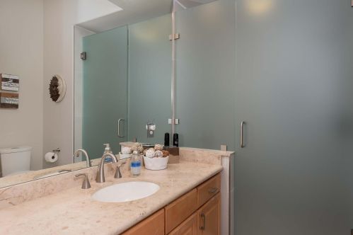 8 King Edward Ct, Rancho Mirage CA  92270-1621 exterior