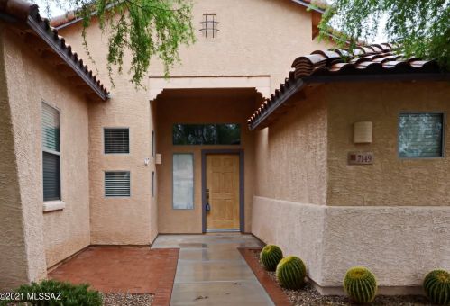 7149 Lost Bird Dr, Tucson, AZ 85743-5028