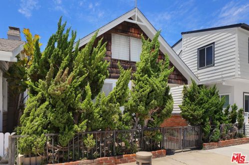 309 Fernando St, Newport Beach, CA 92661-1236