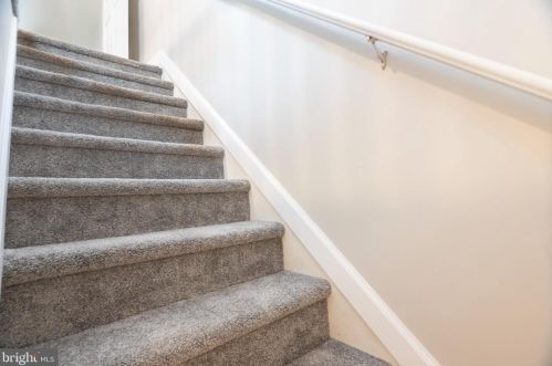 332 Lehman St, Lebanon PA  17046-3884 exterior