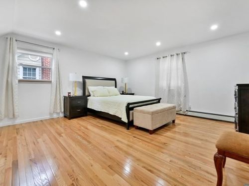 320 Monmouth Ave, N Milford NJ  07646-2025 exterior