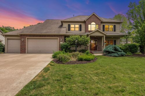 1375 110th St, Kenosha, WI 53158-4527