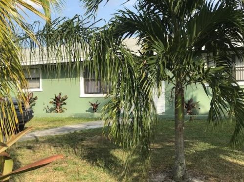 1234 Drexel Rd, West Palm Beach, FL 33417-5505