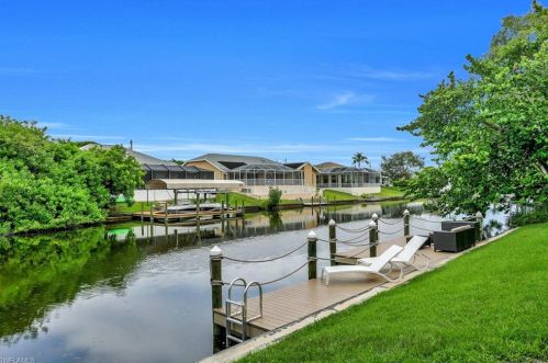 3314 1st Pl, Cape Coral FL  33914-3100 exterior